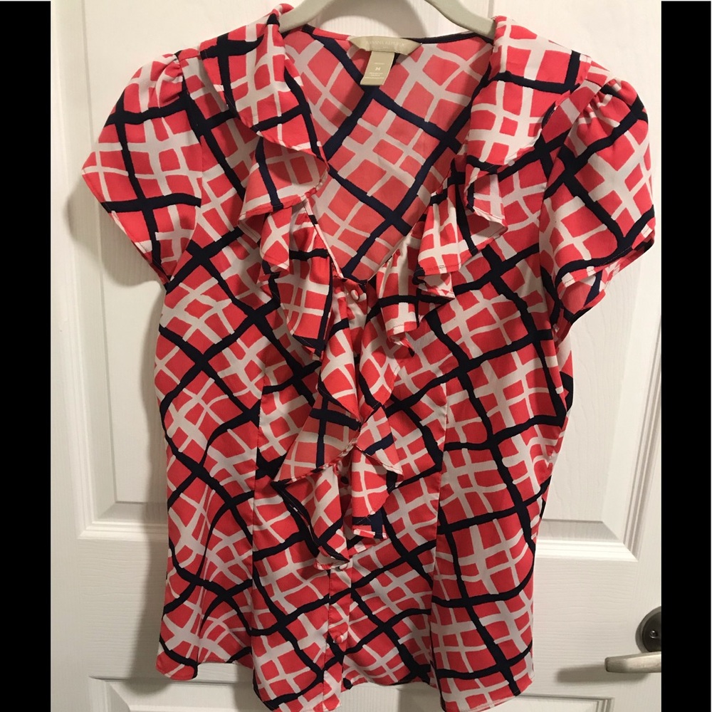 Beautiful BANANA REPUBLIC Top!! Size Medium